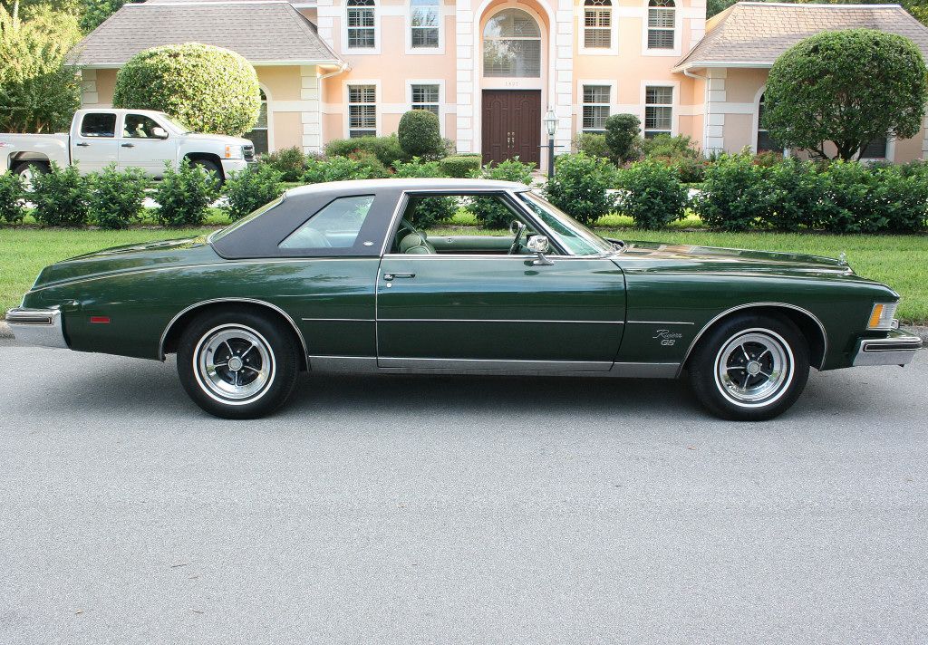 74 Buick Riviera green068_zpsfa8xw8xp.jpg Photo by classicsllc6
